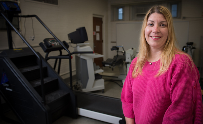 Tracey Covassin is a co-director of the MSU Sports Injury Research Laboratory and leads the concussion research group, where she and her students focus on the neurocognitive and psychological effects of concussion.