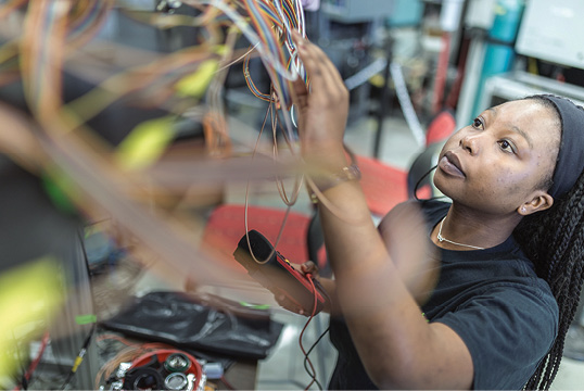 Panashe Mayangamutse gains electrical engineering skills for future work in Zimbabwe.